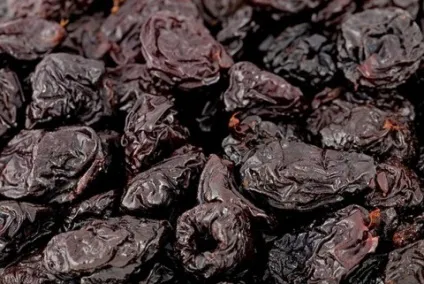 З чого роблять чорнослив