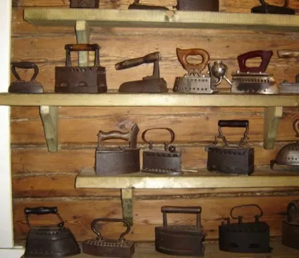 Історія праски, історія речей
