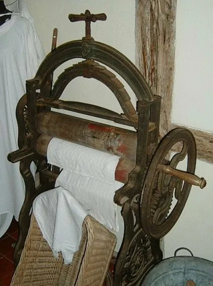 Історія праски