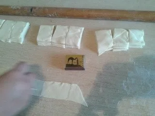Як швидко наліпити домашні пельмені який найшвидший спосіб готування (ліпити пельмені) Як швидко наліпити домашні пельмені який найшвидший спосіб готування