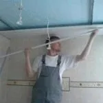 Як розібрати пластикова стеля - легка справа (пластиковий) Як розібрати пластикова стеля - легка справа
