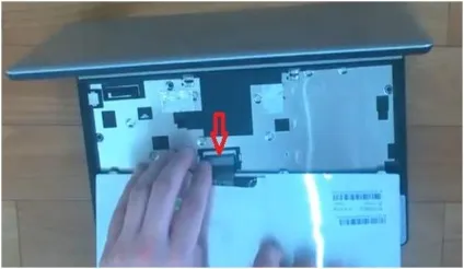 Як розібрати нетбук packard bell ms2299