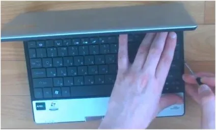 Як розібрати нетбук packard bell ms2299