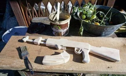 Як зробити автомат з дерева своїми руками (зробити) Як зробити автомат з дерева своїми руками