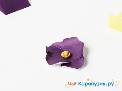 Як зробити фіалки з паперу своїми руками (паперу) Як зробити фіалки з паперу своїми руками