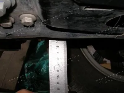 Установка захисту картера двигуна