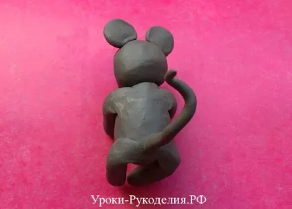 Як зліпити з пластиліну мишку - уроки рукоділля (зліпити) Як зліпити з пластиліну мишку - уроки рукоділля
