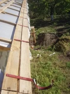 Як встановити водостік пристрій відсотків для даху, як побудувати будинок (водостік) Як встановити водостік пристрій відсотків для даху, як побудувати будинок