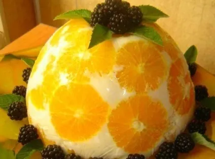 Як прикрасити торт апельсинами