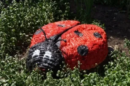 Як задекорувати вигрібну яму топ ідеї для маскування і декору (декору) Як задекорувати вигрібну яму топ ідеї для маскування і декору