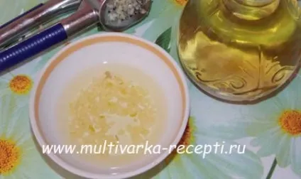 Картопляний салат з ковбасою і огірками