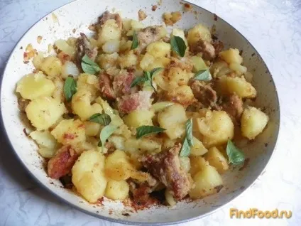 Картопля з болгарським перцем м'ясом і базиліком рецепт з фото (болгарським) Картопля з болгарським перцем м'ясом і базиліком рецепт з фото