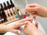 Догляд за нарощеними нігтями, стілліон (догляд) Догляд за нарощеними нігтями, стілліон