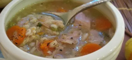 Юшка з голови і хвоста горбуші - рецепти з пшоном, яйцем і рисом (горбуші) Юшка з голови і хвоста горбуші - рецепти з пшоном, яйцем і рисом