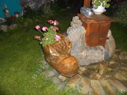 Клумба своїми руками у вигляді черевика (своїми руками) Клумба своїми руками у вигляді черевика