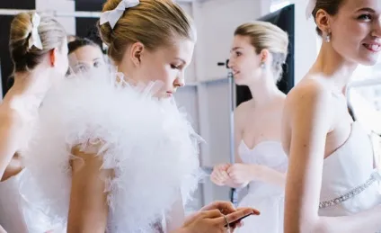 Колекція oscar de la renta весільні сукні весна-літо (spring (oscar) Колекція oscar de la renta весільні сукні весна-літо (spring