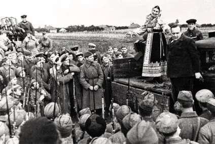 Концертні бригади і фронтові театри під час великої вітчизняної війни - енергетик