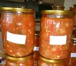 Хто дірявить огірковий лист