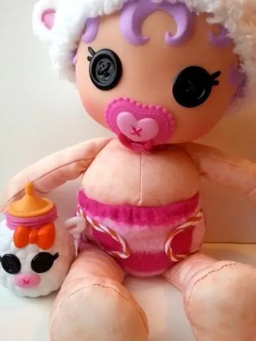 Ляльки lalaloopsy море пластмасовою ніжності і чарівності (lalaloopsy) Ляльки lalaloopsy море пластмасовою ніжності і чарівності