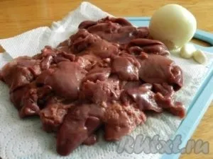 Куряча печінка по-корейськи - готуємо покроково з фото