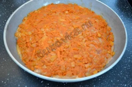 Курка з морквою і цибулею - рецепт з покроковими фото (курка) Курка з морквою і цибулею - рецепт з покроковими фото