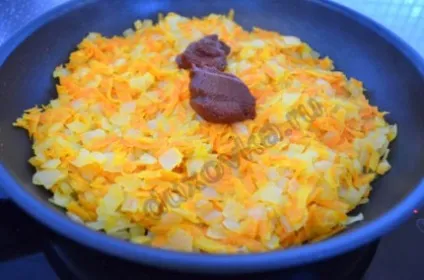 Курка з морквою і цибулею - рецепт з покроковими фото (курка з морквою і цибулею) Курка з морквою і цибулею - рецепт з покроковими фото