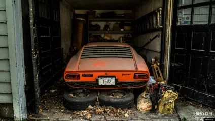 Lamborghini miura «як прожити в гаражі 28 років і не померти» (прожити) Lamborghini miura «як прожити в гаражі 28 років і не померти»
