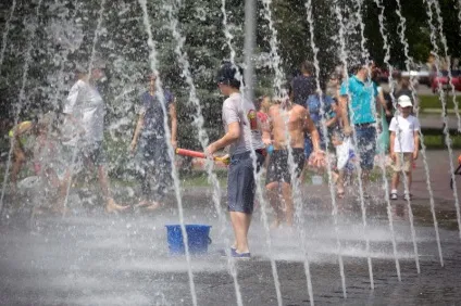У дніпрі пройшла водна битва як це було, інформатор (битва) У дніпрі пройшла водна битва як це було, інформатор