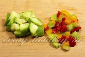 Макарони з куркою і овочами (курка) Макарони з куркою і овочами