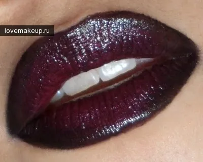 Макіяж з чорними губами для найсміливіших! (Сміливих) Макіяж з чорними губами для найсміливіших!