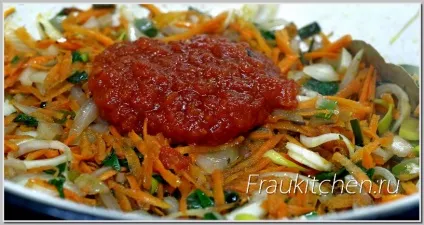 Макарони з куркою і овочами в ароматному соусі (ароматному) Макарони з куркою і овочами в ароматному соусі