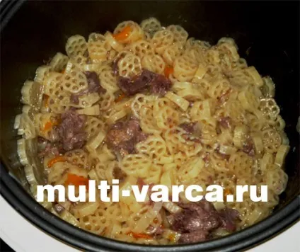 Макарони з тушонкою і помідорами в мультиварці (тушонкою) Макарони з тушонкою і помідорами в мультиварці