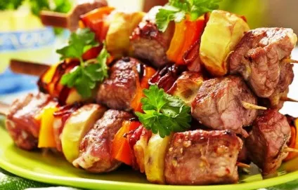 Маринад для шашлику зі свинини кращі рецепти з фото, покрокове приготування, секрети соковитого і (топ новини) Маринад для шашлику зі свинини кращі рецепти з фото, покрокове приготування, секрети соковитого і