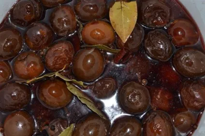 Мариновані сливи до м'яса рецепт приготування