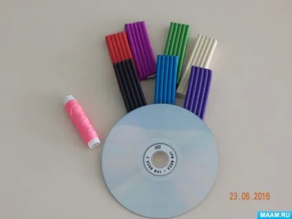 Майстер-клас «павич з cd диска і пластиліну»