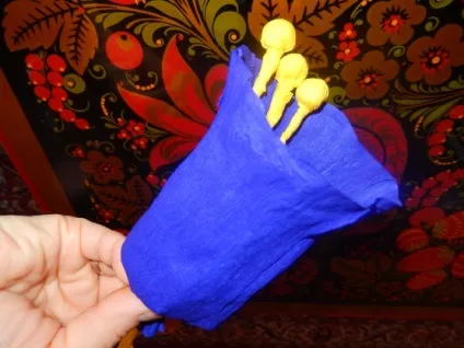 Майстер-клас з виготовлення дзвіночків з гофрованого паперу