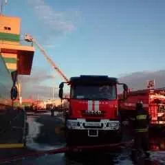 Москва, новини, повзли і дихали по черзі пожежний розповів, як рятували людей з палаючого ТРЦ (врятувати) Москва, новини, повзли і дихали по черзі пожежний розповів, як рятували людей з палаючого ТРЦ