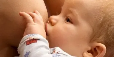 Чи можна ананасовий сік мамі, що годує (годує) Чи можна ананасовий сік мамі, що годує