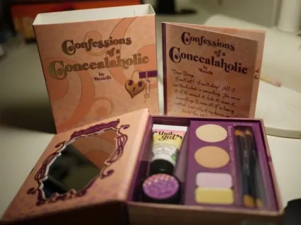 Набір консилеров - confessions of a concealaholic - від benefit відгуки (маскує круги очима) Набір консилеров - confessions of a concealaholic - від benefit відгуки