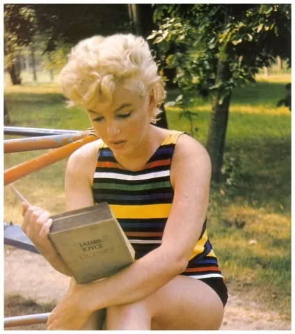 Must read 3 книги, які вб'ють в вас ідіота (книги) Must read 3 книги, які вб'ють в вас ідіота