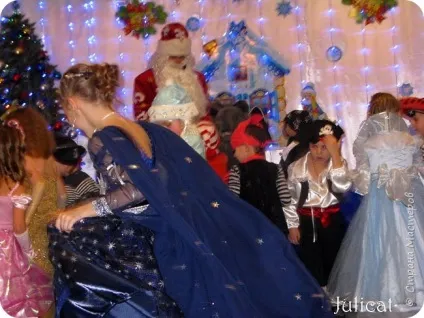 Новорічний костюм - цариця ніч - на ранок в садок для донечки, країна майстрів (намистини) Новорічний костюм - цариця ніч - на ранок в садок для донечки, країна майстрів