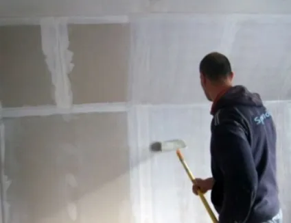 Чи потрібно гарантувати стіни перед укладанням плитки відео-інструкція по грунтовці своїми руками, фото (чи потрібно гарантувати стіни перед укладанням плитки) Чи потрібно гарантувати стіни перед укладанням плитки відео-інструкція по грунтовці своїми руками, фото
