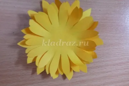 Об'ємна листівка аплікація для мами своїми руками до 8 березня