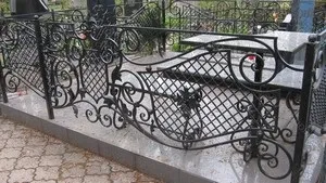 Огорожі на могилу вибір і установка (огорожі на цвинтарі) Огорожі на могилу вибір і установка