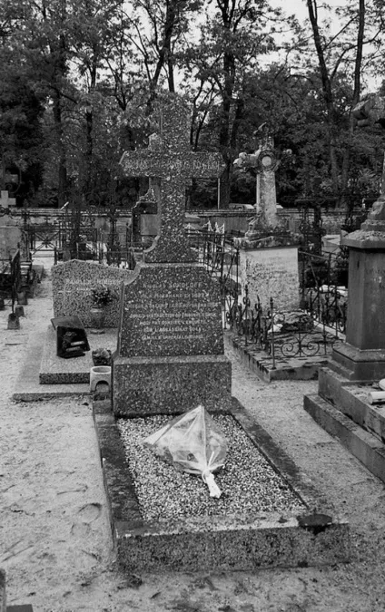 Він занадто багато знав ... 23 ноября 1924 року, в садку біля свого французького будинку, був знайдений мертвим (року) Він занадто багато знав ... 23 ноября 1924 року, в садку біля свого французького будинку, був знайдений мертвим