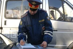 Передача керування автомобілем особі не має прав який штраф і відповідальність у 2017 році (управління) Передача керування автомобілем особі не має прав який штраф і відповідальність у 2017 році