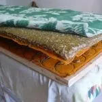 Перетяжка м'яких меблів ремонт та реставрація дивана і крісла своїми руками