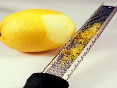 Пілінг обличчя лимоном в домашніх умовах