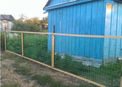 Пластикова сітка для огорожі (паркану) своїми руками (пластикова) Пластикова сітка для огорожі (паркану) своїми руками