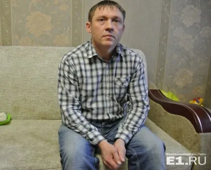 Штовхнув під зад і плюнув в нього головний підозрюваний розповів, як бив чиновника еловікова на (розповів) Штовхнув під зад і плюнув в нього головний підозрюваний розповів, як бив чиновника еловікова на
